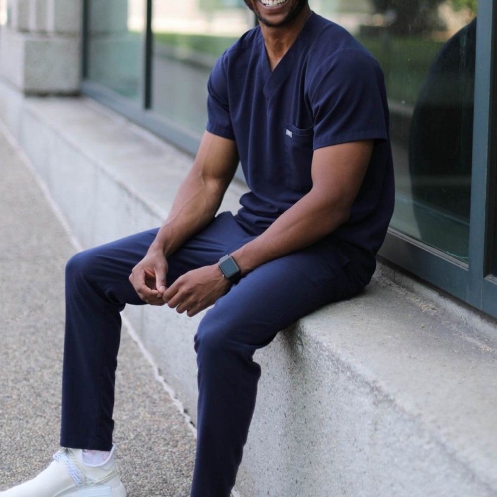 FIGS scrubs mens navy blue set short sleeve shirt pants size medium